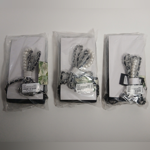 Badgley Mischka Diamond Quilted Phone Case W/ Pearls Black X3 NWT - Picture 8 of 10